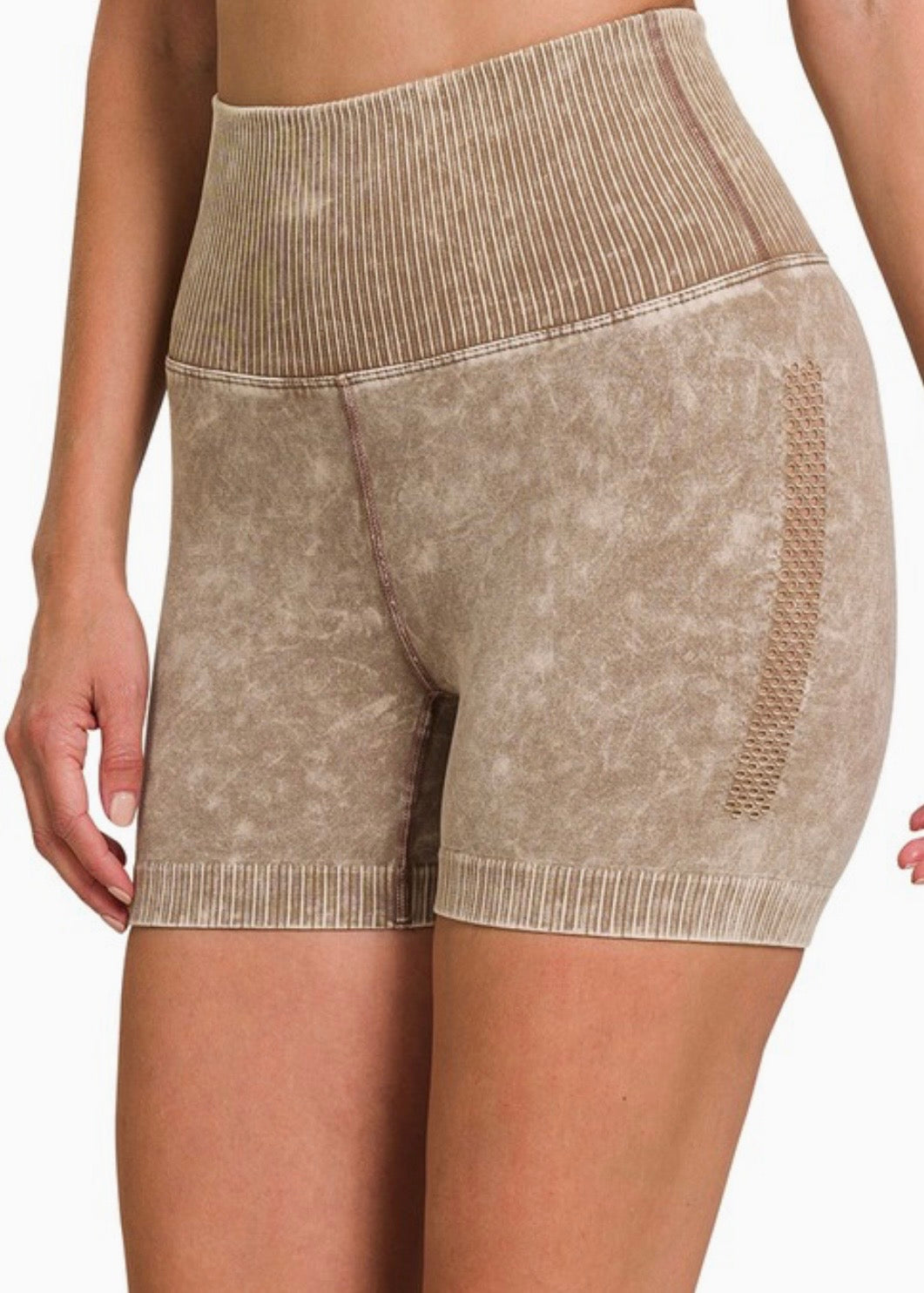 Everyday Edge Biker Short *Mocha