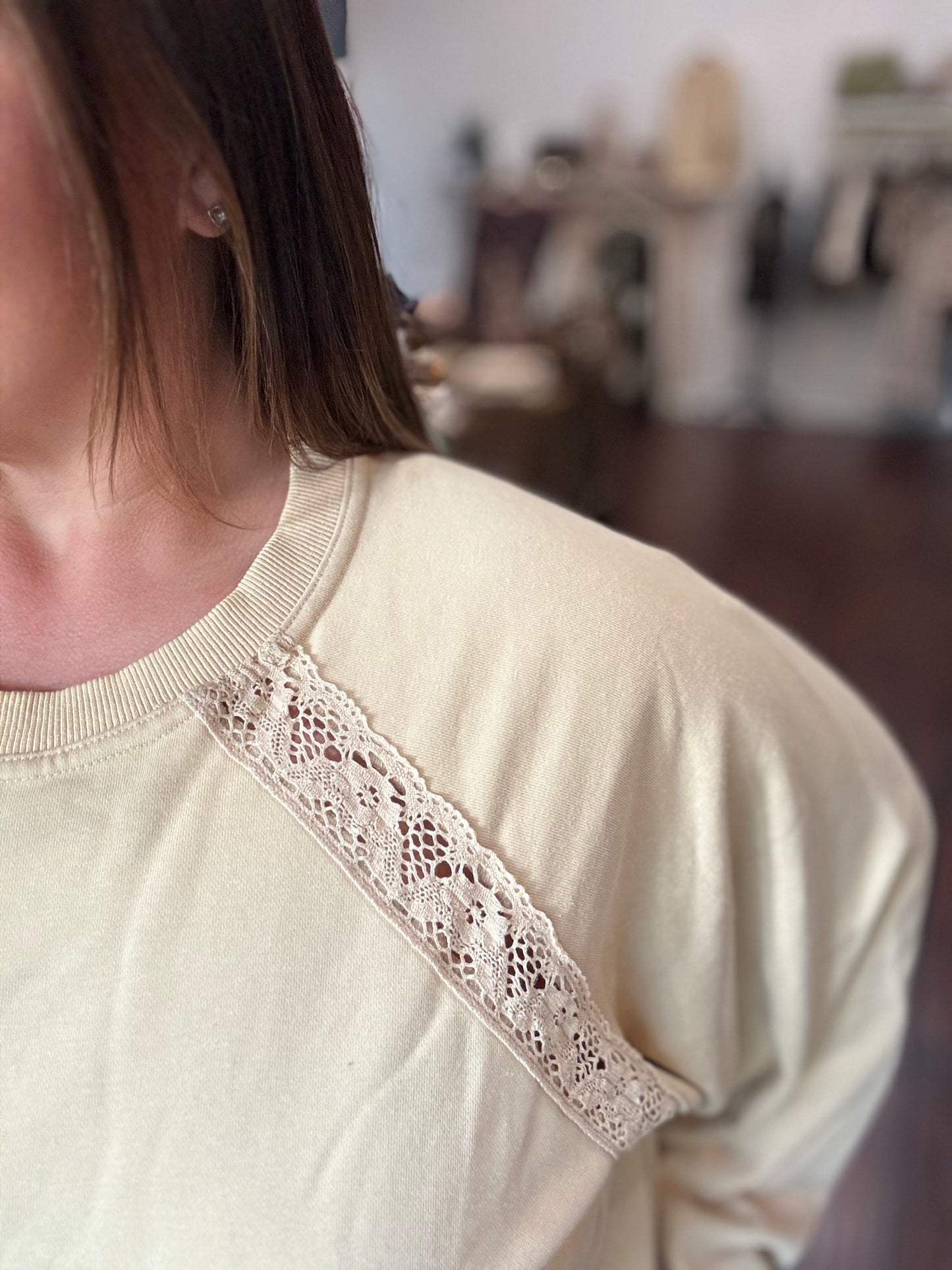 Wanderer Lace Pullover Plus
