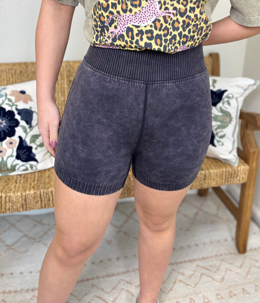 Everyday Edge Biker Short *Black*