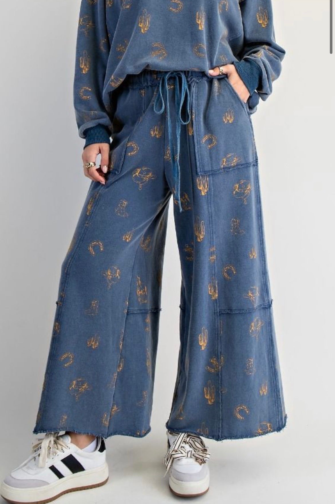 Western Wide Leg Pants