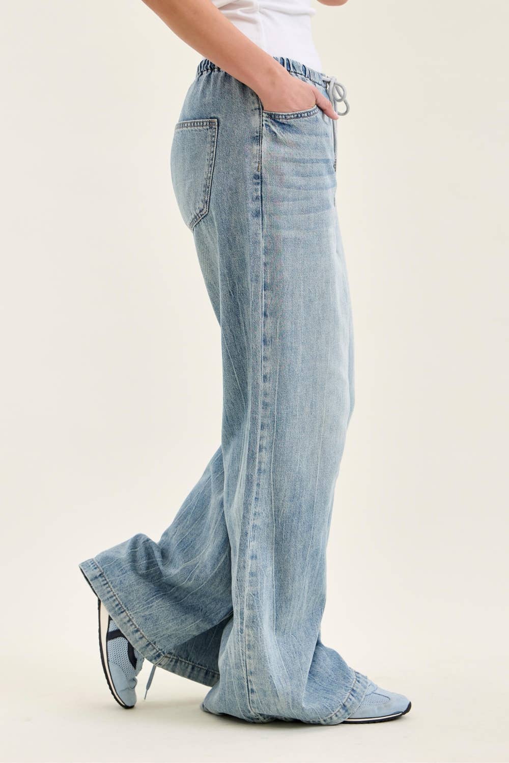 Judy Blue Featherweight Jeans