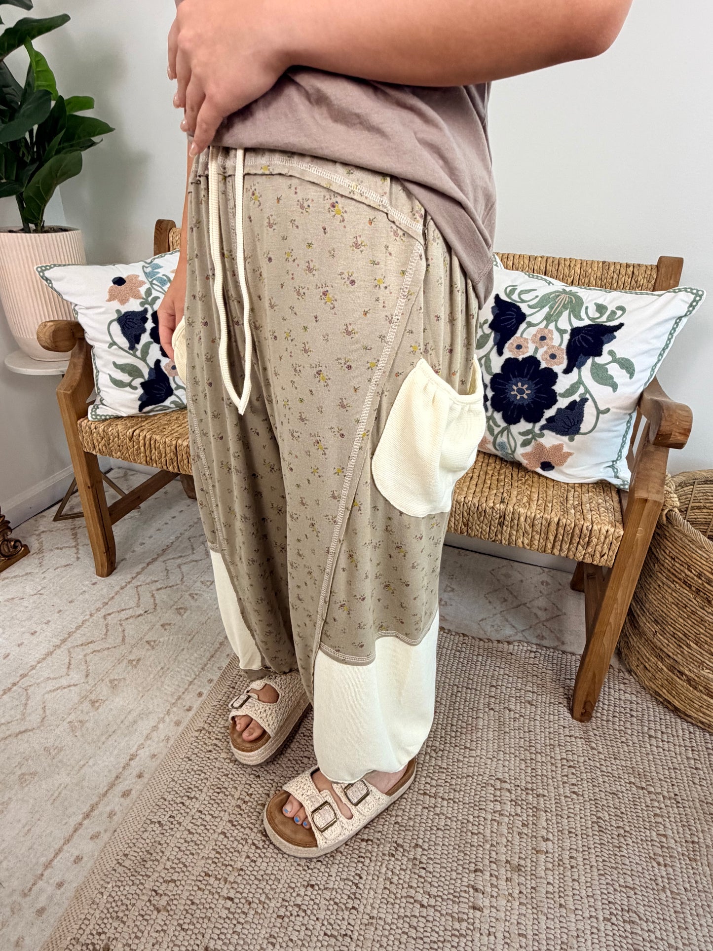 Rustic Bloom Joggers