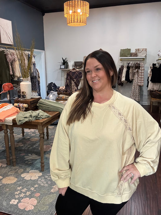Wanderer Lace Pullover Plus