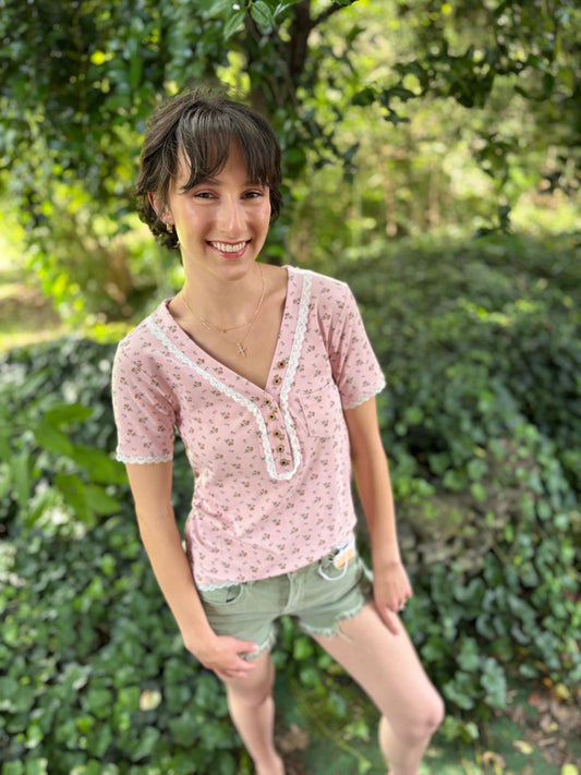 Ditzy Floral Tee