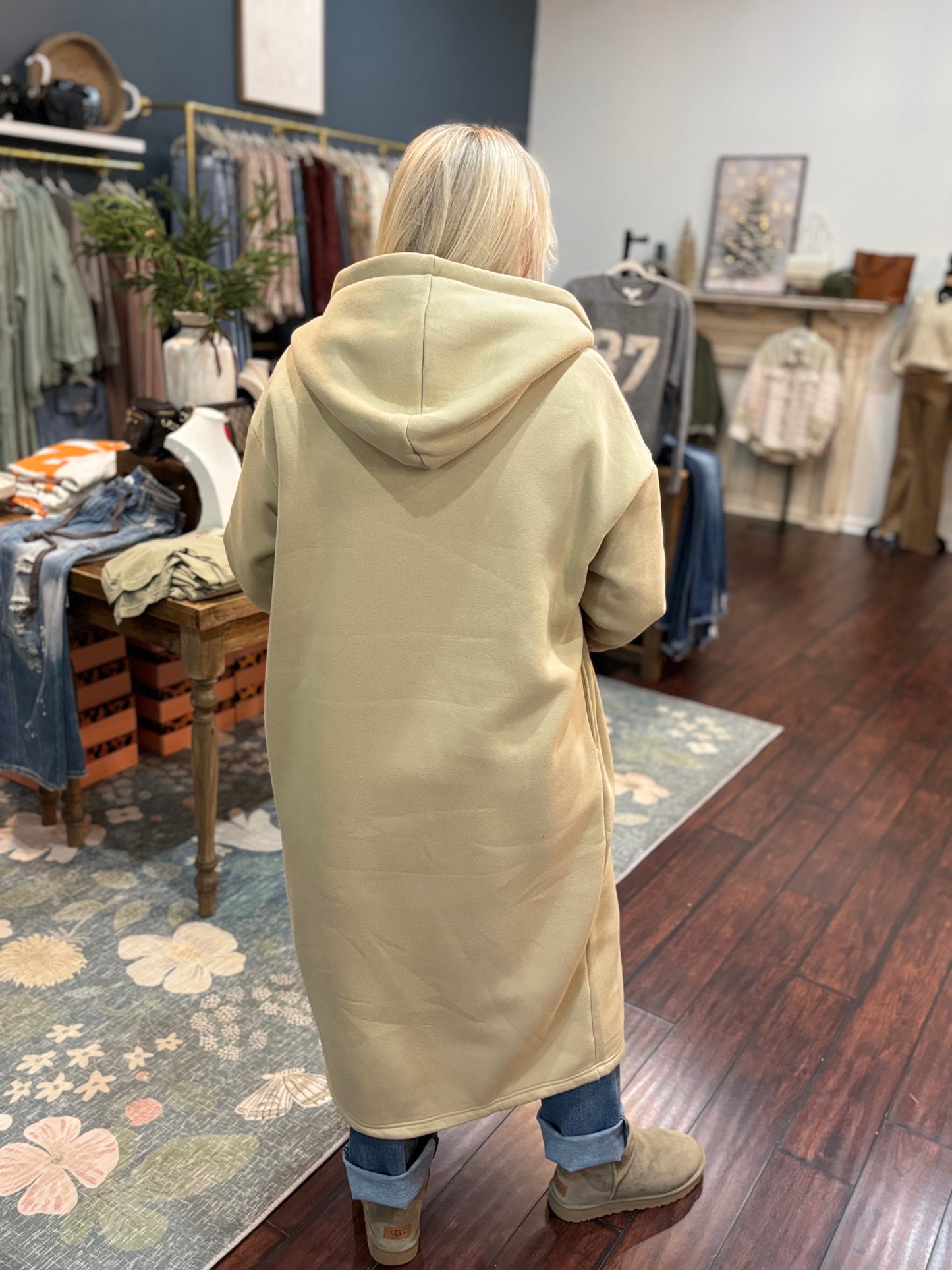 Rustic Retreat Trench